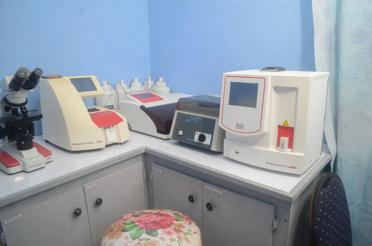 On-site laboratory with HumaLyzer and HumaCount diagnostic analyzers